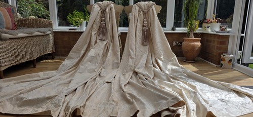 Laura ashley pale - ashley, damask