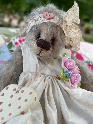 Pipe dream bear grace 9 - ,