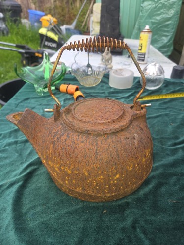 Vintage cast iron - ,