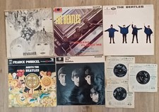 "THE BEATLES" VINYL RECORDS - 5 ALBUMS & 3 SINGLES -Mixed Condition See Details