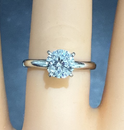 Carat leo natural diamond - 1.03,
