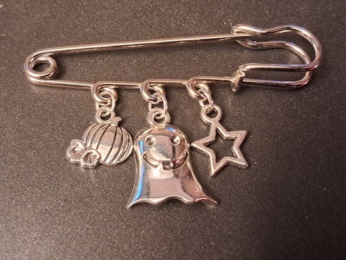 Unusual metal pin brooch - unusual,