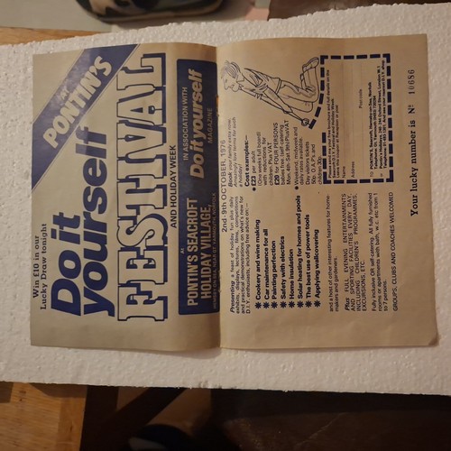 1976 pontins yourself - it,