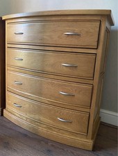 Large Solid oak curved drawer front  deep chest of drawers EXCELLENT CONDITION 