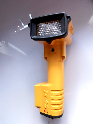 Sea yellow - &,