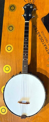 The gibson string - gibson, banjo