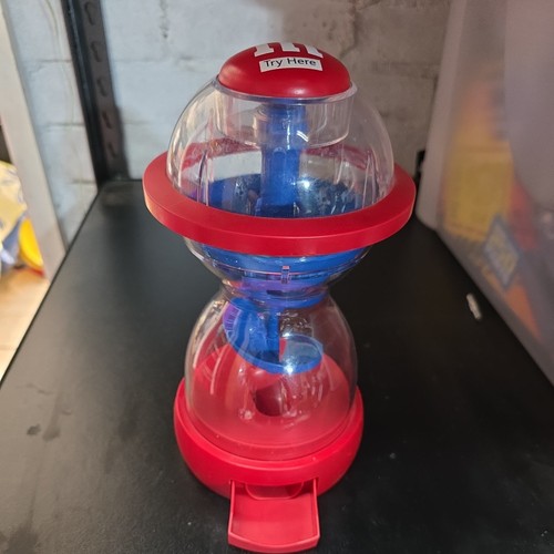 World fun collectable - m&m's,