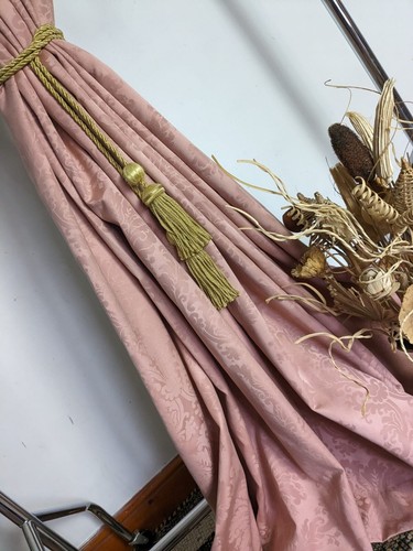 Bespoke large damask peachy - large,