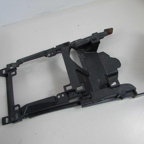 Front centre console moulding