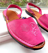 Hot Pink Gecko Design Mibo