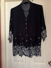 Cotton Traders Navy Top With Butterflies & Floral Print with 3/4 Sleeve Size 18