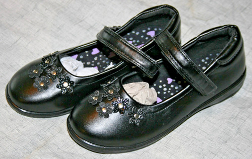 Walk right girls - girls,