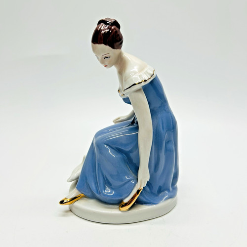 Royal dux bohemia lady - lady, doves