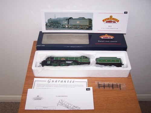 Bachmann locomotive green - locomotive,