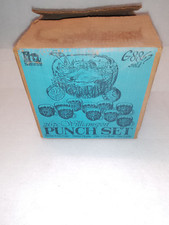 Vintage Boxed 26 Piece Williamsport Punch Bowl Set 