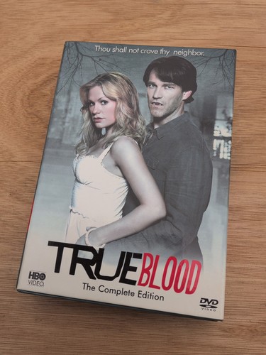 True blood dvd boxed - true,