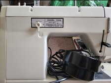 Rare Vintage  Toyota Model 7002 Sewing Machine - 800 SPM