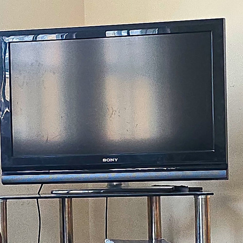 Sony 32in lcd with - 32in,