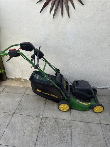 John deere lawn mower - lawn, walk