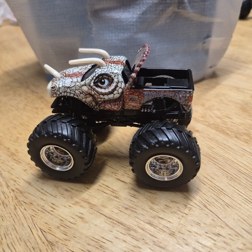 Hot wheels monster - hot,