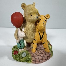 Border Fine Arts Classic Pooh