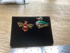 A Pair Of Vintage Quality Bee & Duck Brooches.