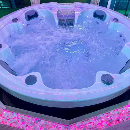 Osiris lite person hot - tub, /