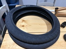 Sunday Current V2 Tyre Black