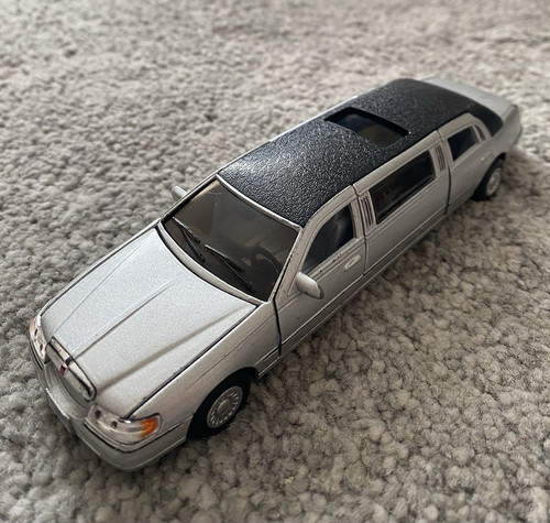 Kinsmart rare 1999 - 1999, 1:38