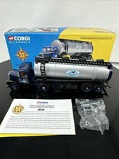 CORGI 16304 Crow Carrying