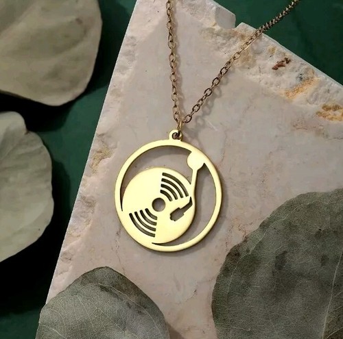 Decks necklace record - necklace,