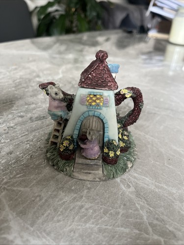 Enchanting mouse house - mouse,