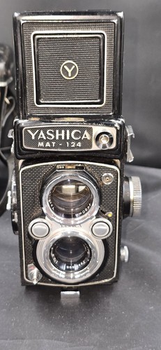 Yashica mat 124 camera - mat-124,