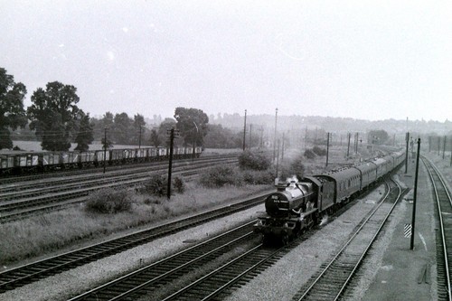 Gwr castle class locomotive - class,