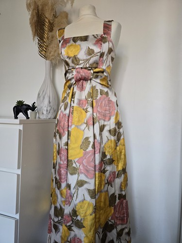 Vintage inspired yellow floral - yellow,