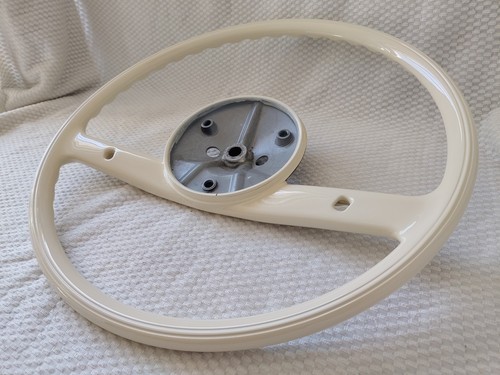 Mercedes steering wheel w108 - mercedes,