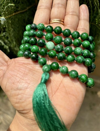 Rnd 108 beads green - mm,