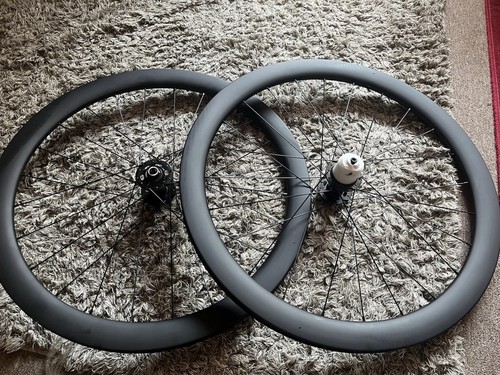 Carbon bike wheels - carbon,