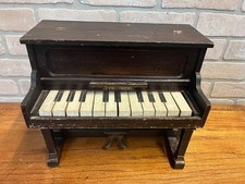 Antique Schoenhut 12 Key