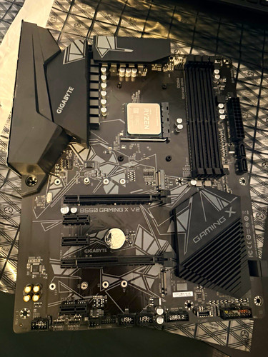 Amd ryzen 5700x3d gigabyte - amd, 7