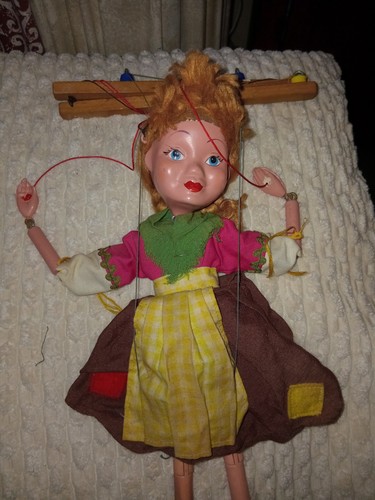 Pelham puppets - ,