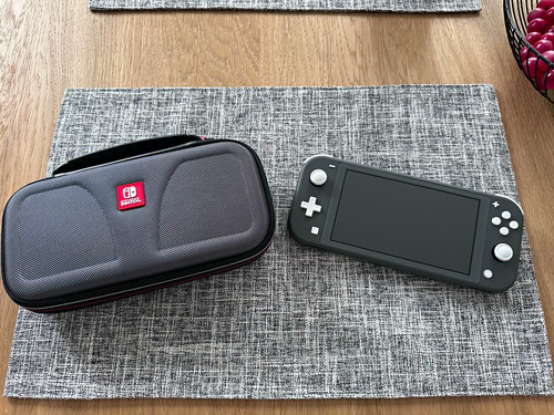 Nintendo switch lite grey - nintendo,