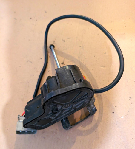 Volvo 740 headlight wiper - headlight,