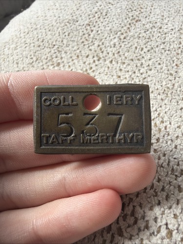 537 taff merthyr miners - merthyr, lamp