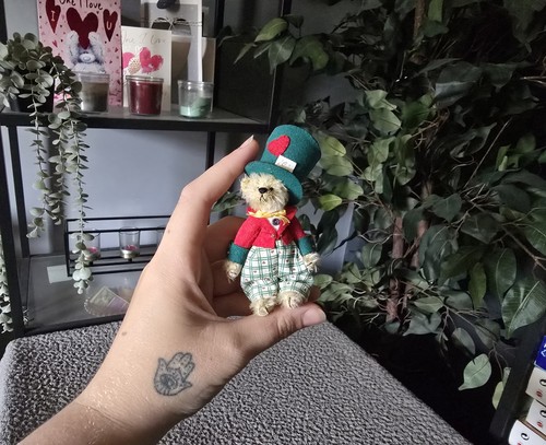 Deb canham miniature - deb,