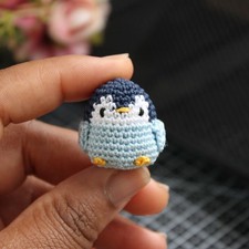 Micro crochet penguin dark - crochet,
