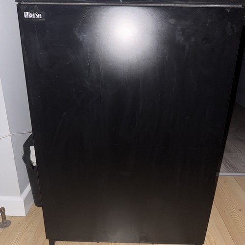 Red sea reefer 170ltr - red,