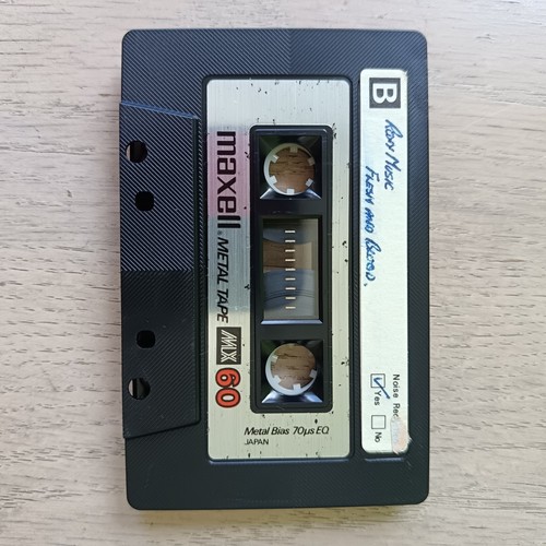 Maxell metal tape - 60,