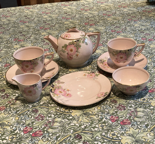 Wedgwood art deco - blush, rose