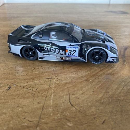 Fly lister storm - storm, hatch